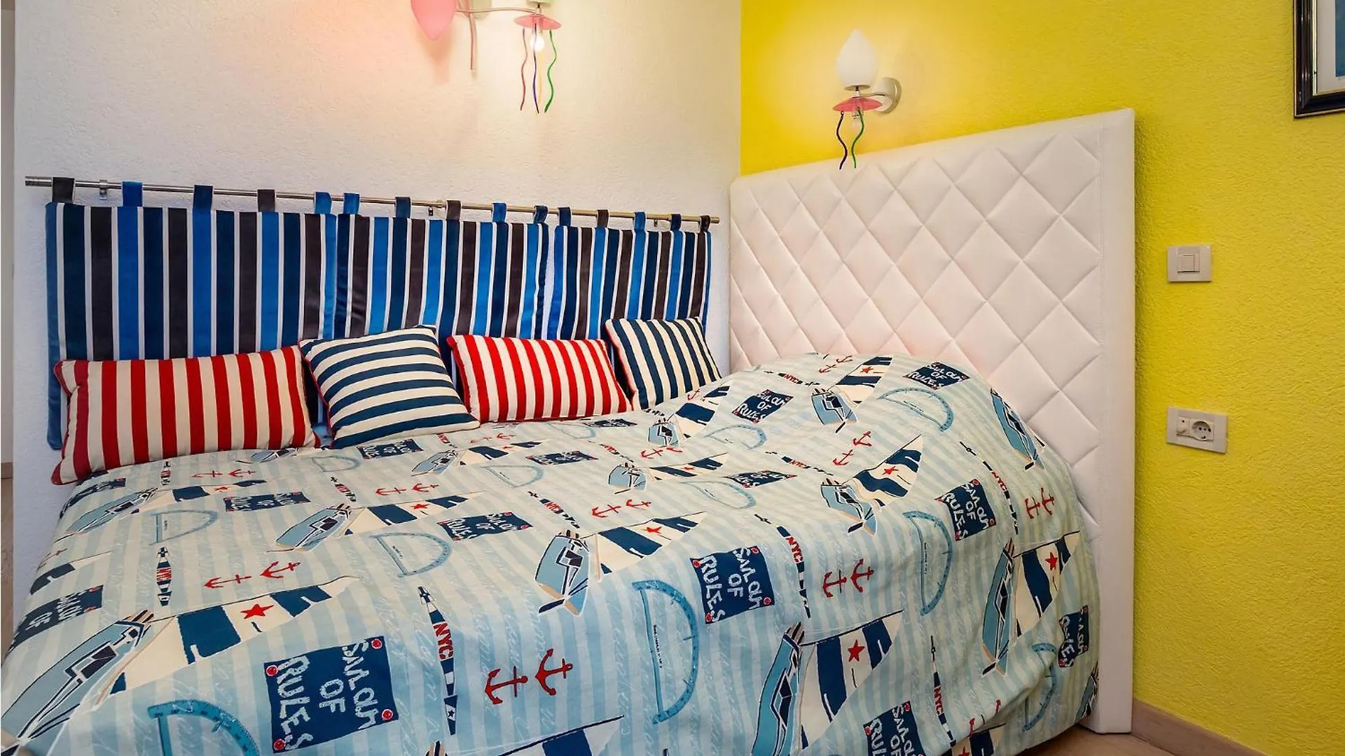 3 Bedroom Cozy Apartment In Moscenicka Draga 0*,